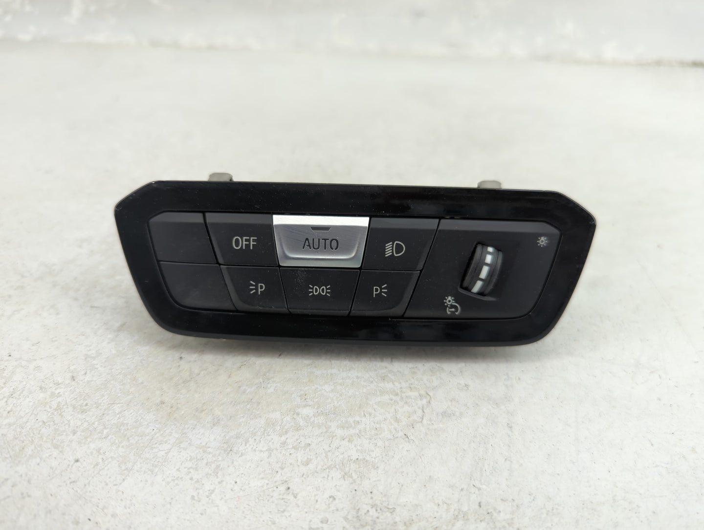 2019 Bmw 330i Headlight Head Light Switch Lamp Control - Oemusedautoparts1.com