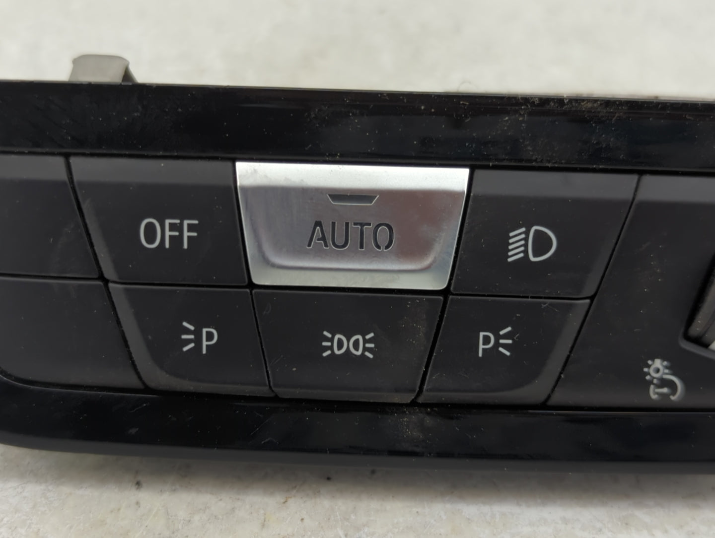 2019 Bmw 330i Headlight Head Light Switch Lamp Control 9451139-01 - Oemusedautoparts1.com