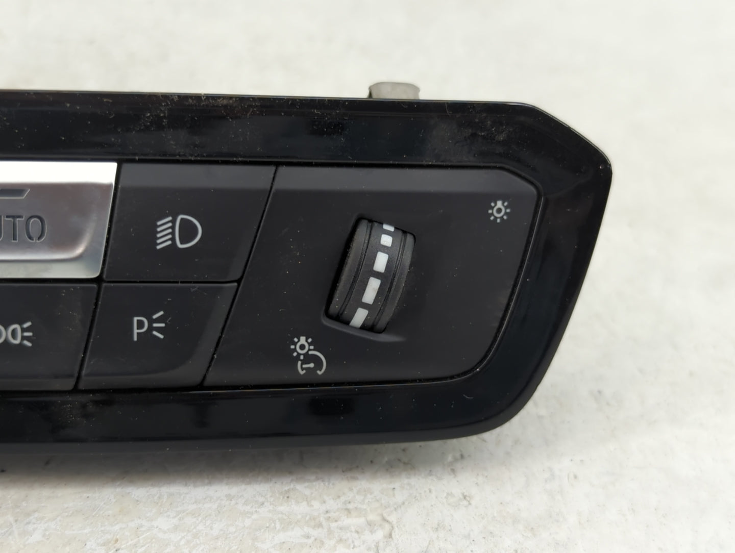 2019 Bmw 330i Headlight Head Light Switch Lamp Control 9451139-01 - Oemusedautoparts1.com