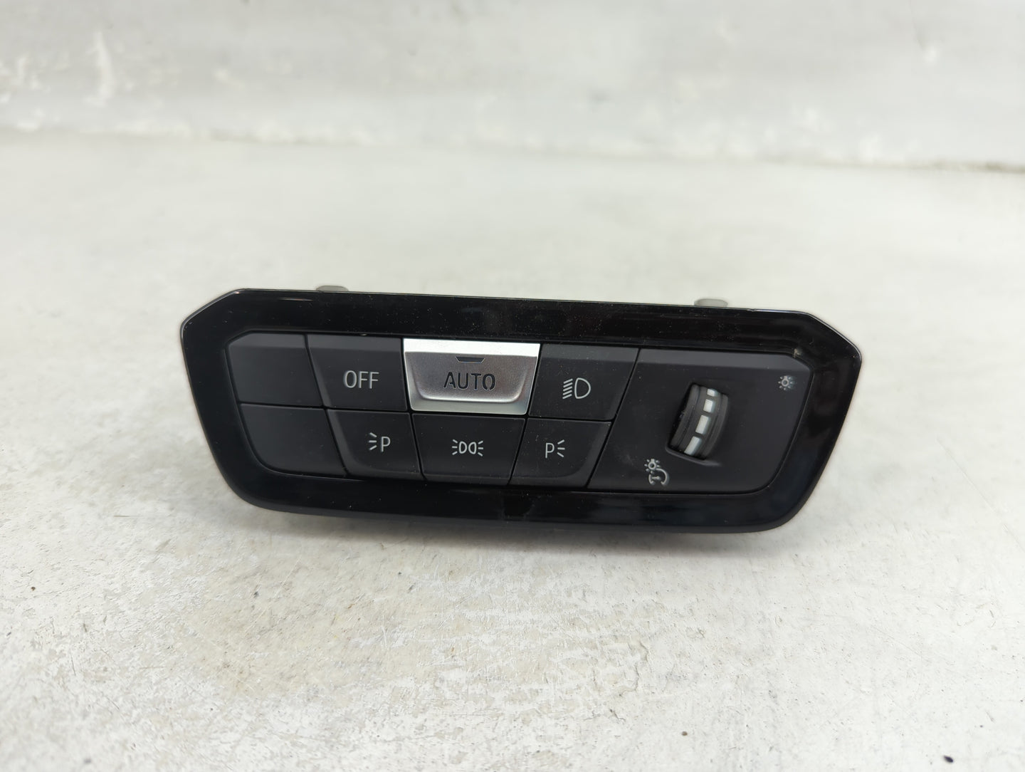 2019 Bmw 330i Headlight Head Light Switch Lamp Control - Oemusedautoparts1.com