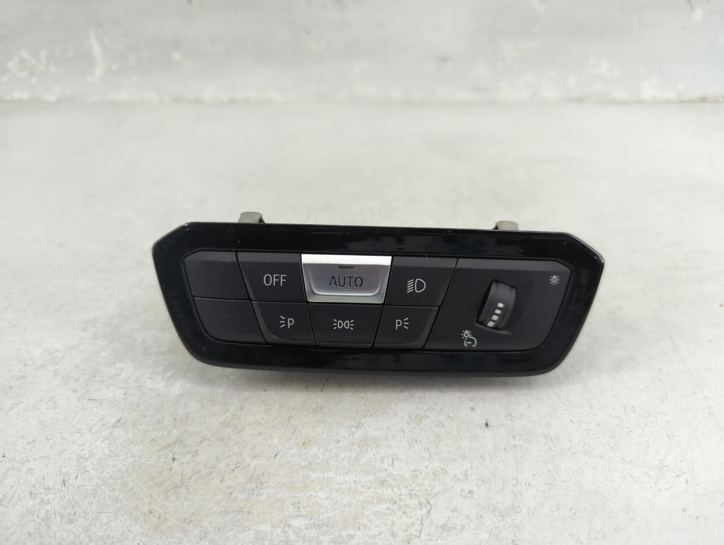 2019 Bmw 330i Headlight Head Light Switch Lamp Control - Oemusedautoparts1.com