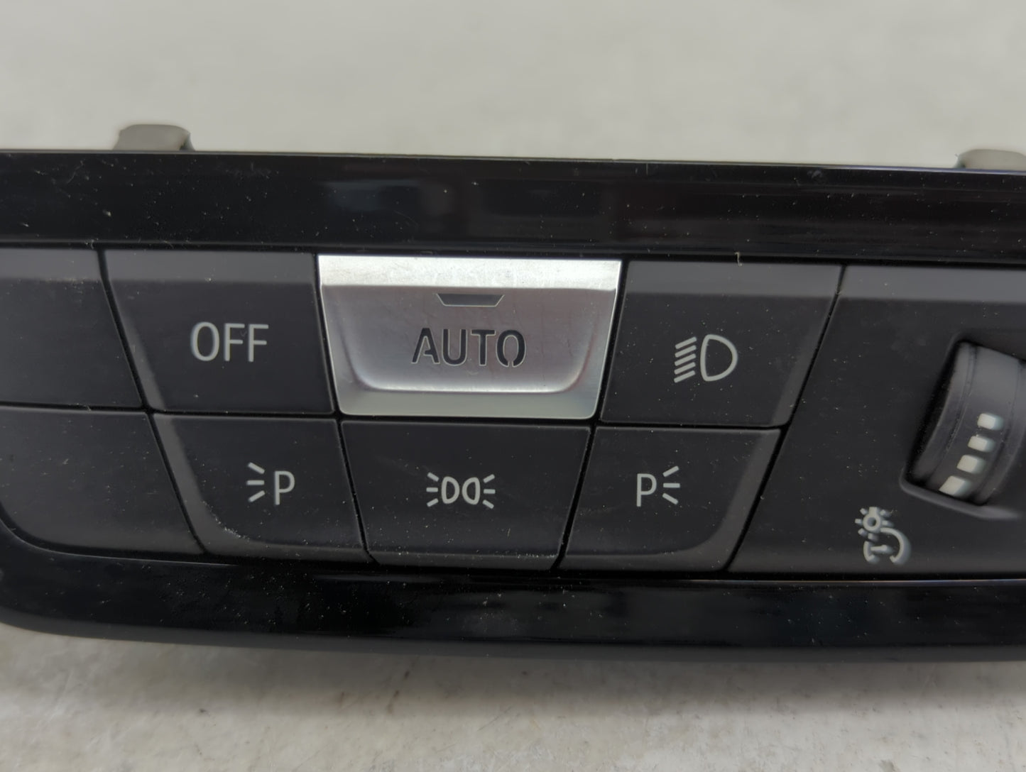 2019 Bmw 330i Headlight Head Light Switch Lamp Control - Oemusedautoparts1.com