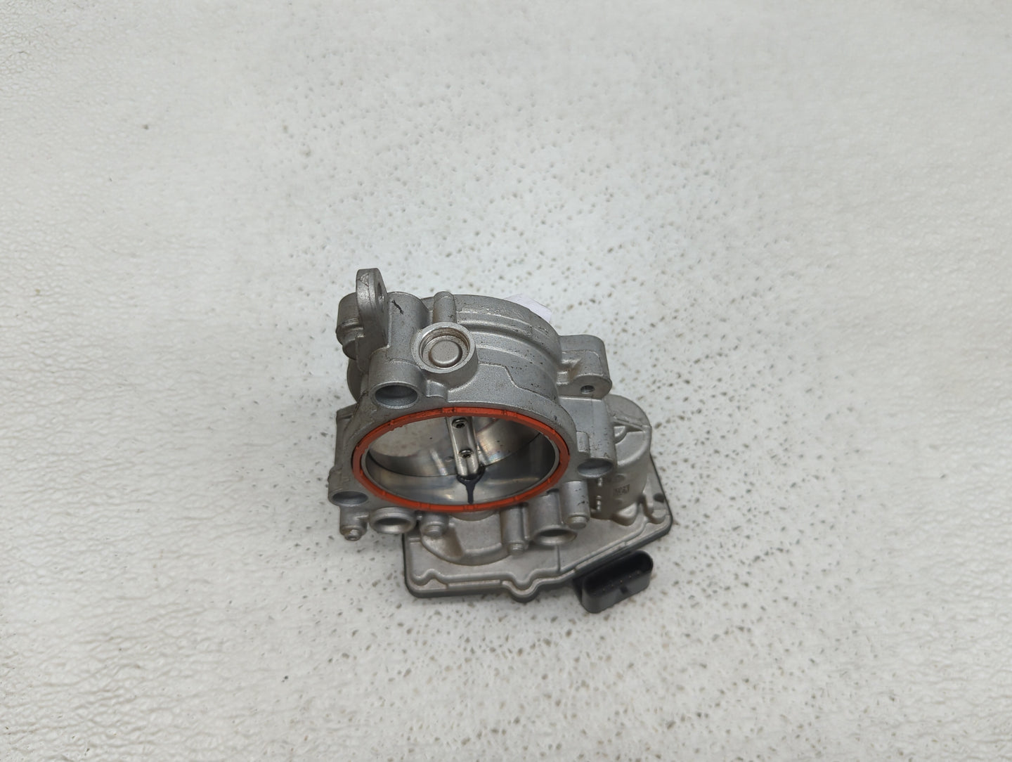 2017-2021 Bmw 330i Throttle Body P/N:8601651 A2C15021900 Fits Fits 2016 2017 2018 2019 2020 2021 2022 OEM Used Auto Parts - 
