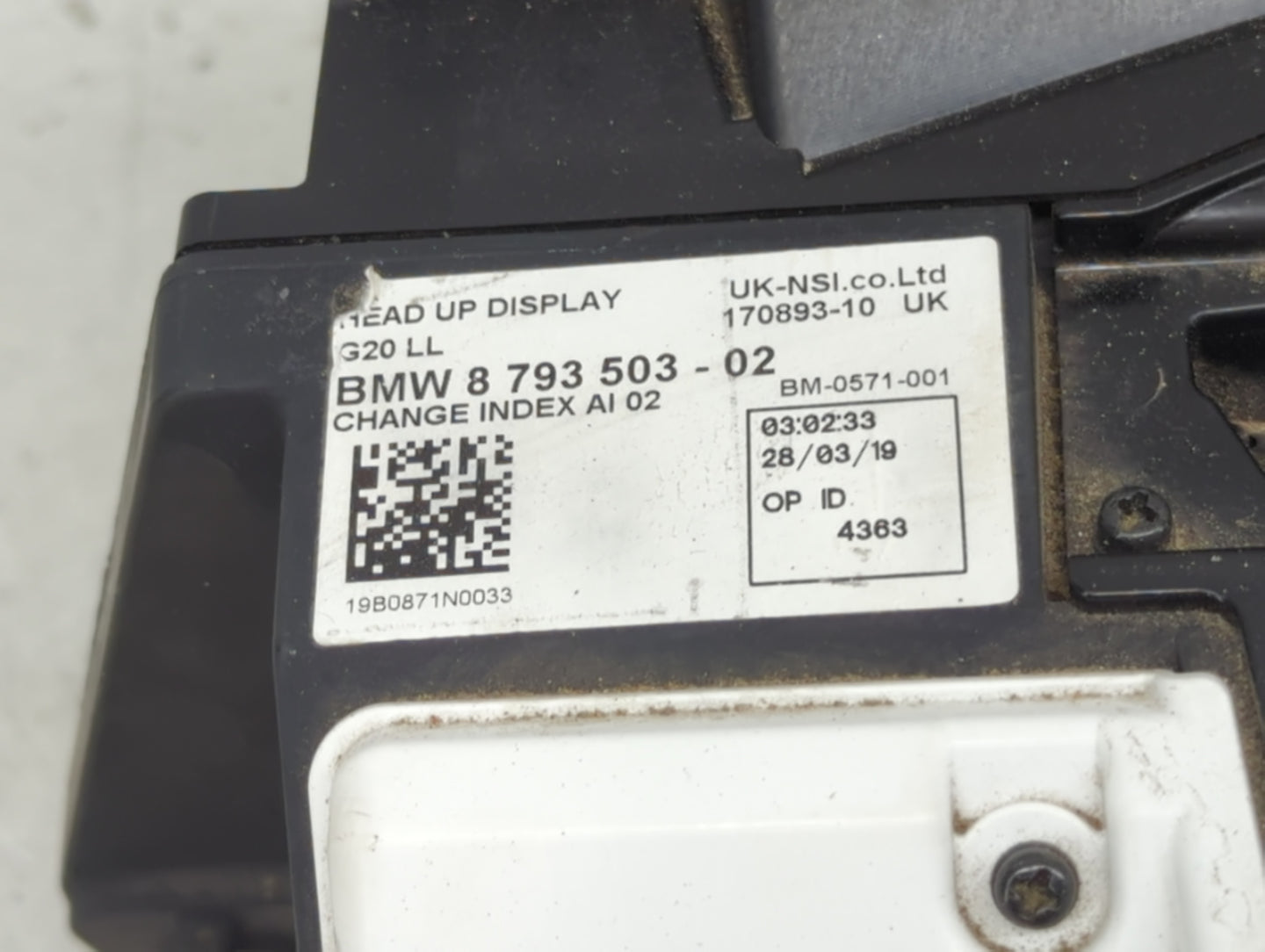 2019-2021 Bmw 330i Information Display Screen - Oemusedautoparts1.com