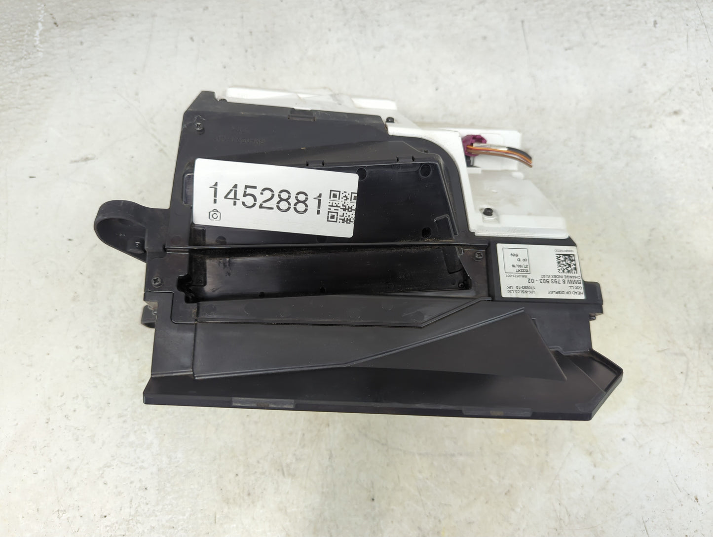 2019-2021 Bmw 330i Information Display Screen - Oemusedautoparts1.com