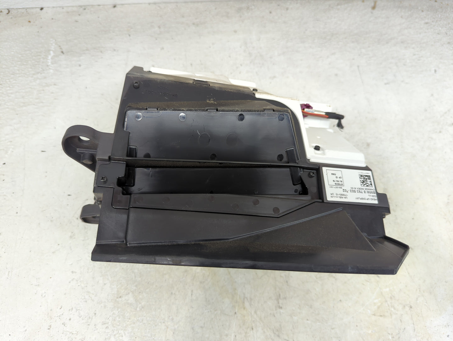2019-2021 Bmw 330i Information Display Screen - Oemusedautoparts1.com