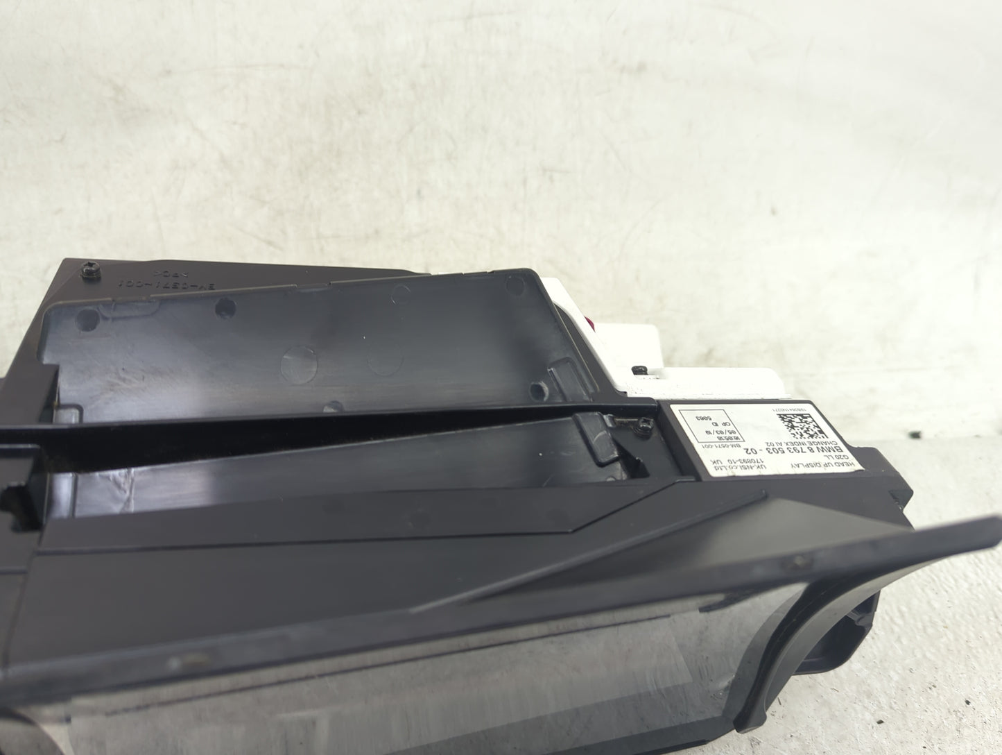 2019-2020 Bmw 330i Information Display Screen - Oemusedautoparts1.com