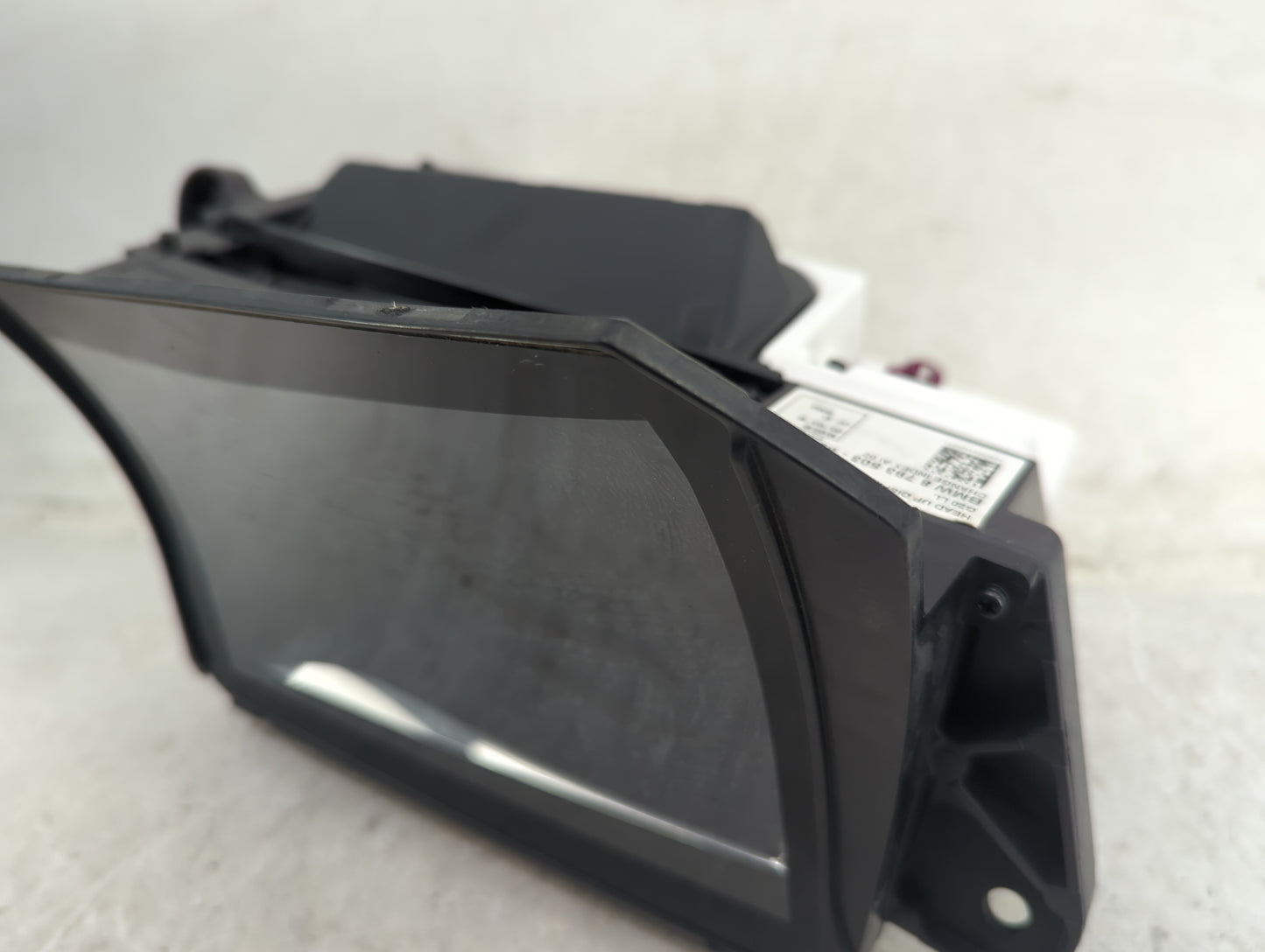 2019-2020 Bmw 330i Information Display Screen - Oemusedautoparts1.com