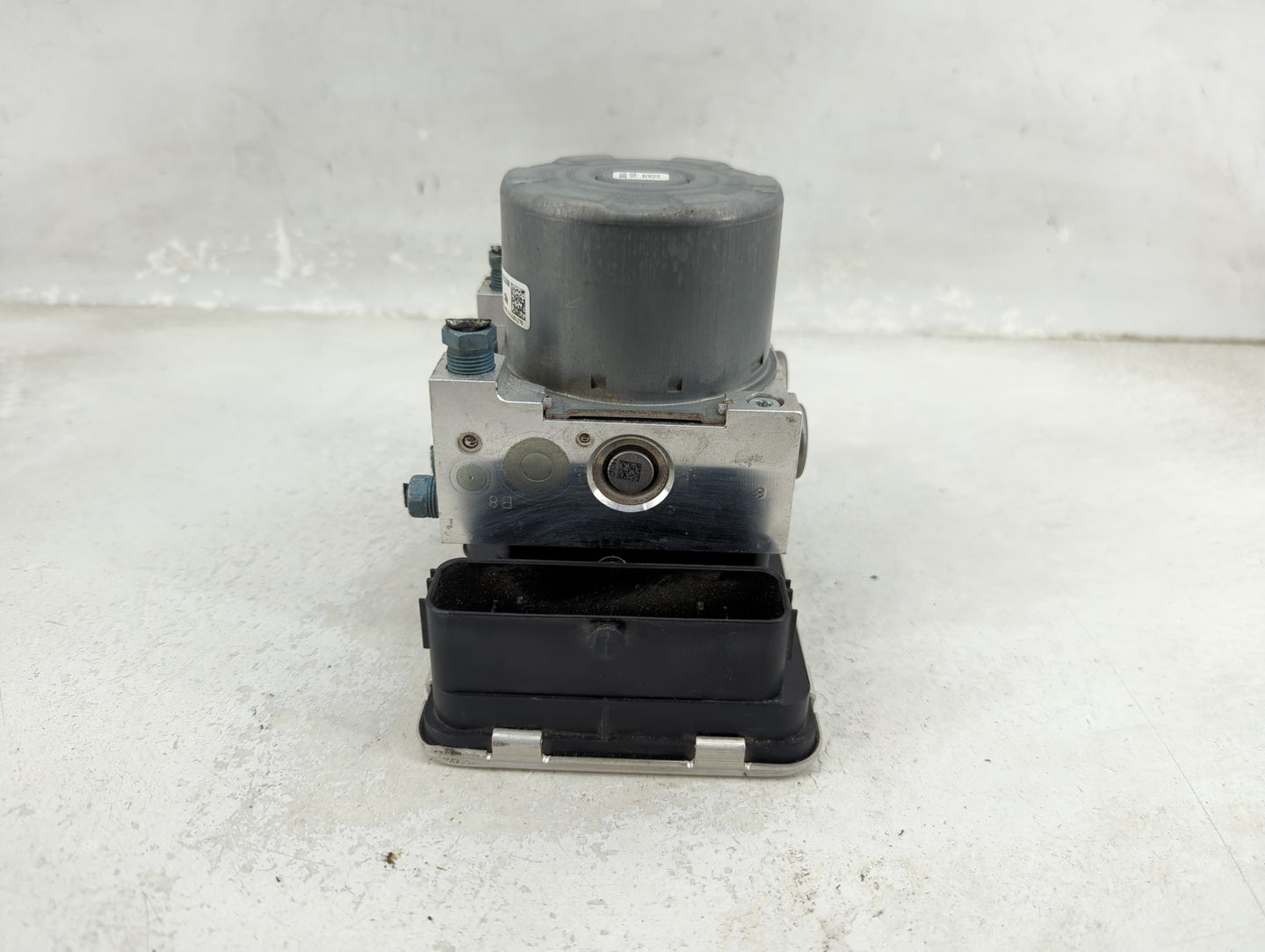 2019-2020 Bmw 330i ABS Pump Control Module Replacement Fits Fits 2019 2020 OEM Used Auto Parts - Oemusedautoparts1.com