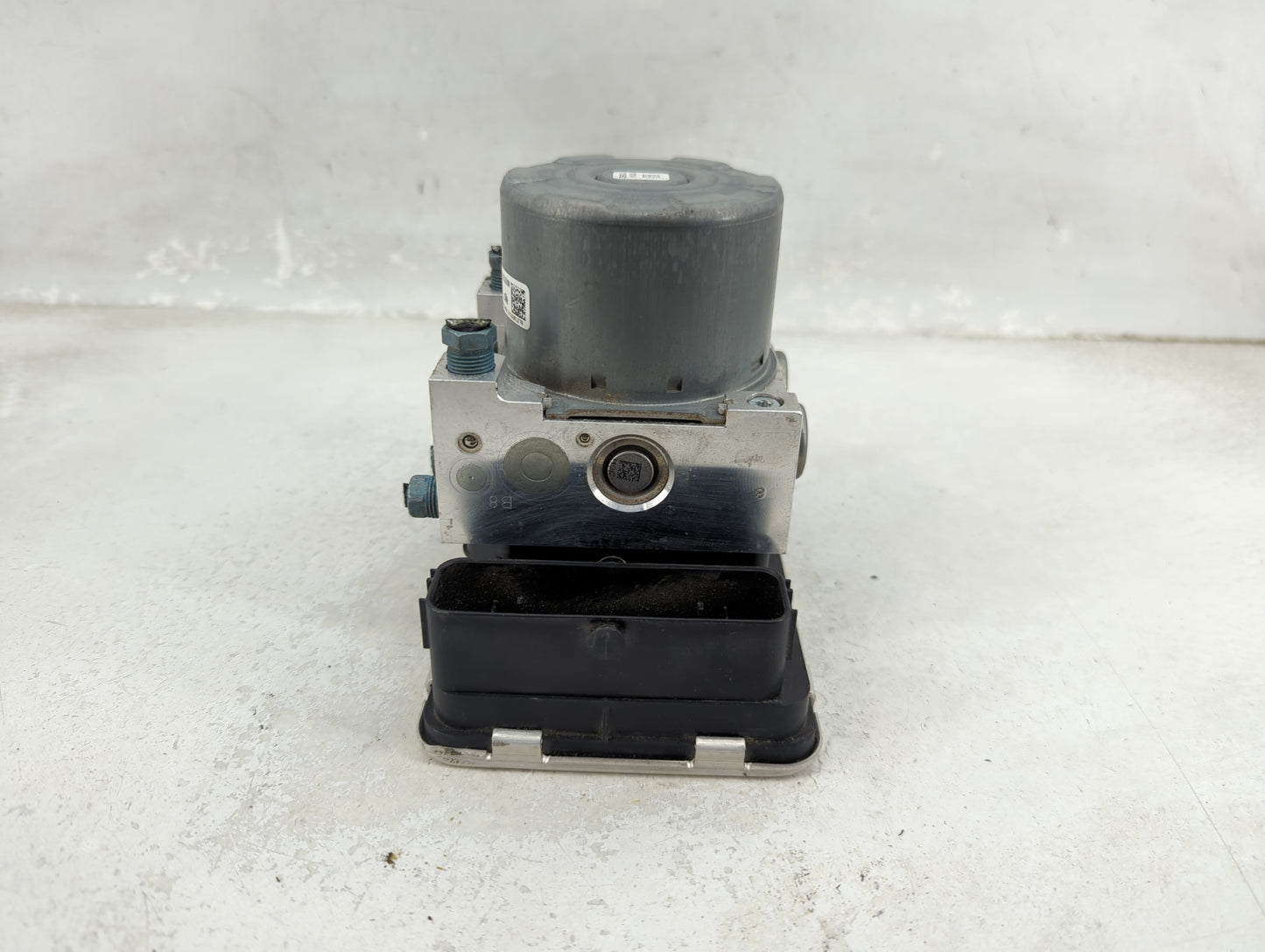 2019-2020 Bmw 330i ABS Pump Control Module Replacement Fits Fits 2019 2020 OEM Used Auto Parts - Oemusedautoparts1.com