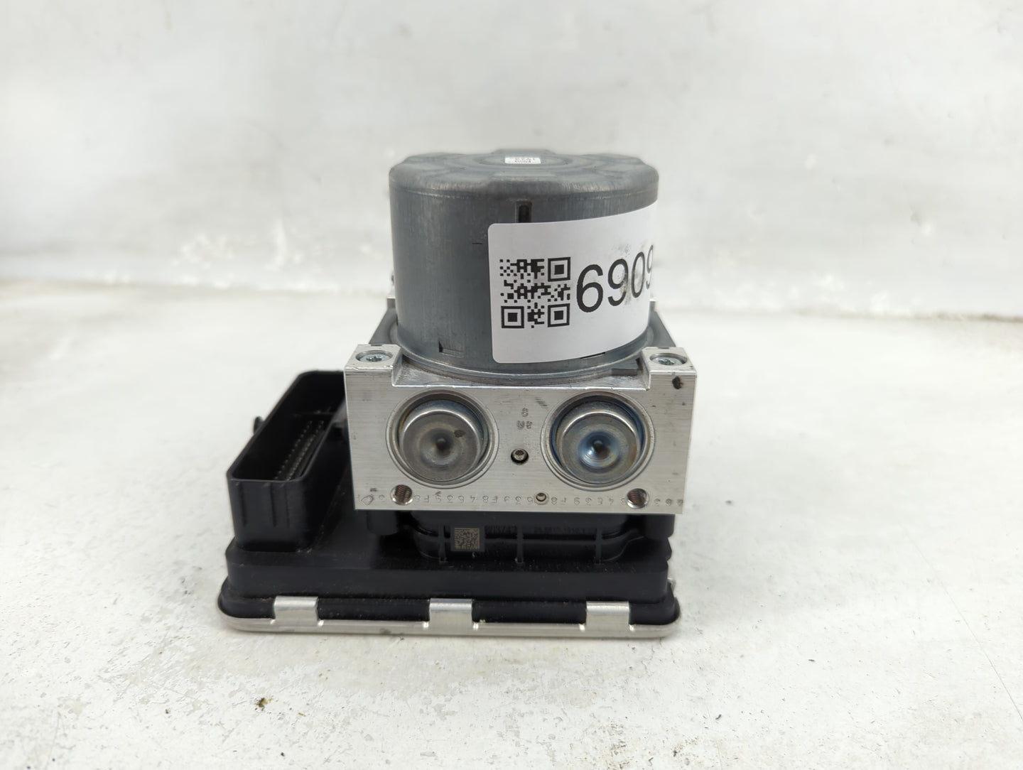 2019-2020 Bmw 330i ABS Pump Control Module Replacement Fits Fits 2019 2020 OEM Used Auto Parts - Oemusedautoparts1.com