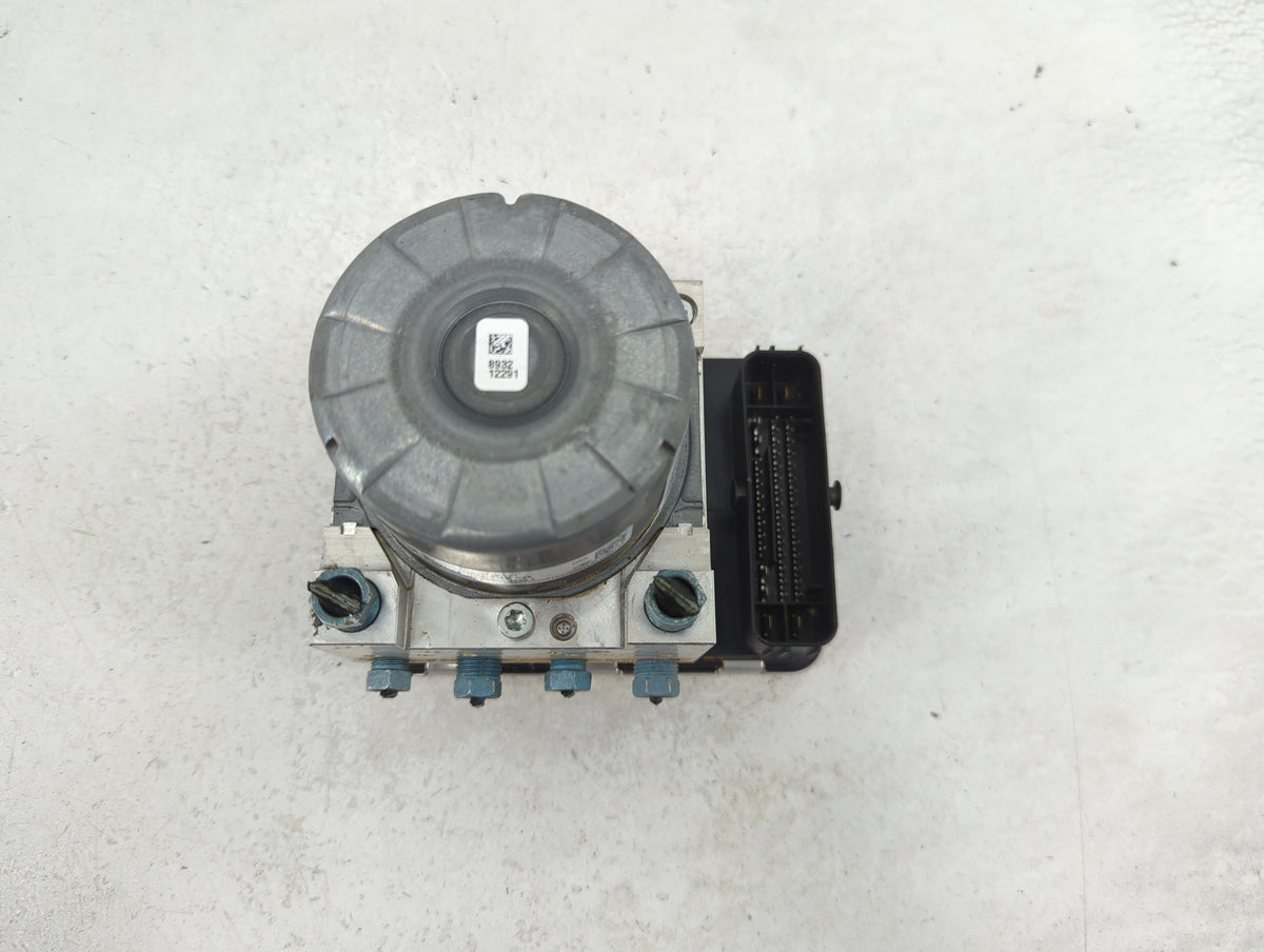 2019-2020 Bmw 330i Anti-Lock Brake ABS Pump Module Actuator OEM P/N:1544112-01 Fits Fits 2019 2020 OEM Used Auto Parts - Oem