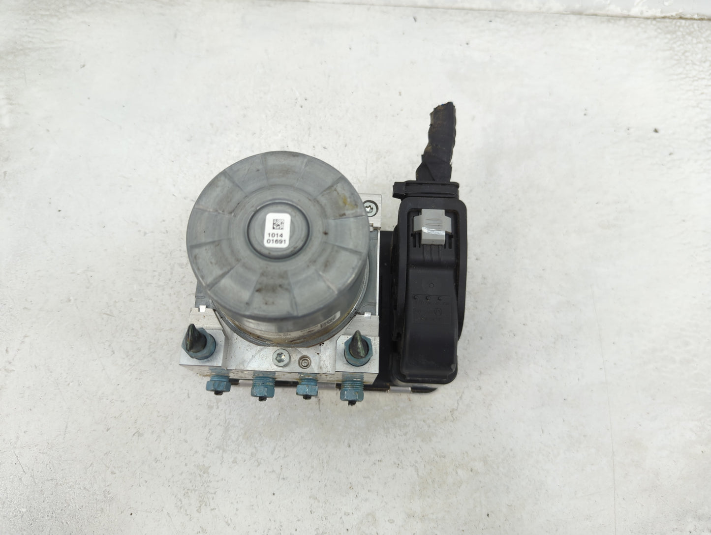 2019-2020 Bmw 330i ABS Pump Control Module Replacement Fits Fits 2019 2020 OEM Used Auto Parts - Oemusedautoparts1.com