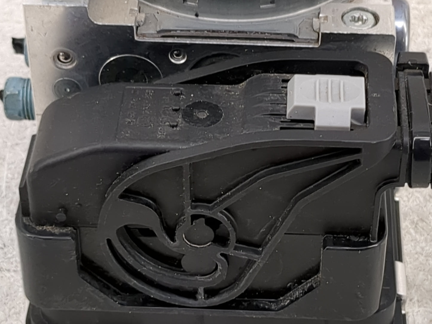 2019-2020 Bmw 330i ABS Pump Control Module Replacement Fits Fits 2019 2020 OEM Used Auto Parts - Oemusedautoparts1.com