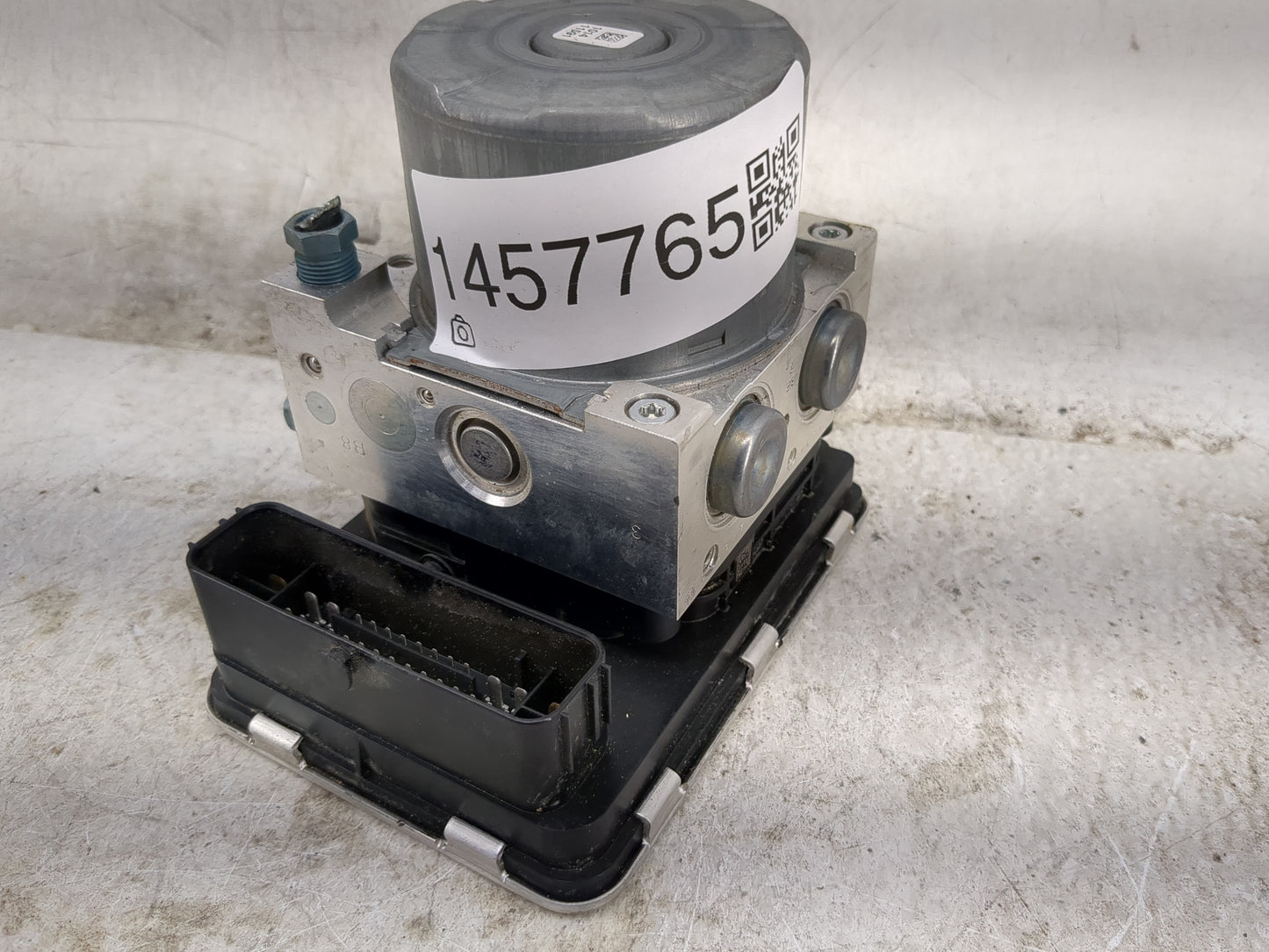 2019 Bmw 330i ABS Pump Control Module Replacement Fits OEM Used Auto Parts - Oemusedautoparts1.com
