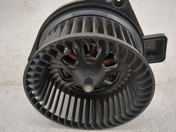 2019-2021 Bmw 330i Heater AC Blower Motor P/N:DRF-10238-001 Fits Fits 2018 2019 2020 2021 2022 OEM Used Auto Parts - Oemused