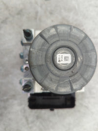2019-2020 Bmw 330i ABS Pump Control Module Replacement P/N:1544112-01 1544112 Fits Fits 2019 2020 OEM Used Auto Parts - Oemu