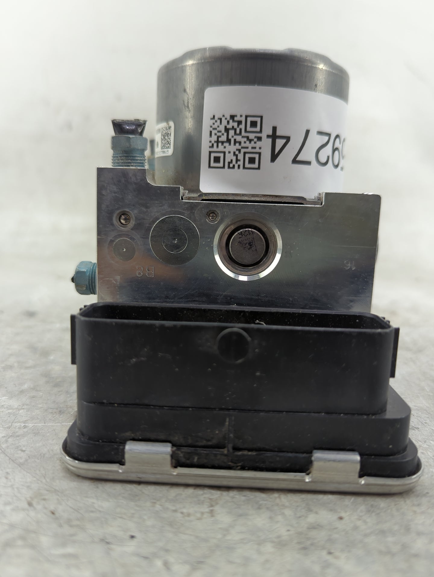 2019-2020 Bmw 330i ABS Pump Control Module Replacement P/N:1544112-01 1544112 Fits Fits 2019 2020 OEM Used Auto Parts - Oemu