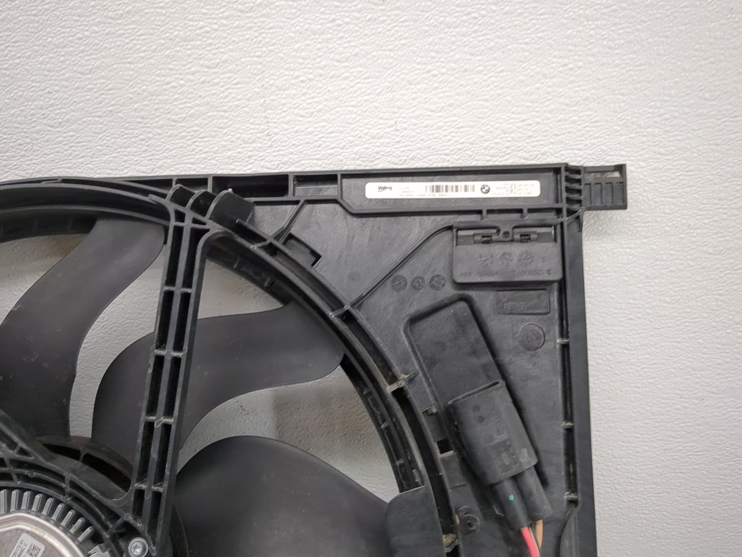 2019-2020 Bmw 330i Electric Radiator Cooling Fan Motor Assembly 1460567 - Oemusedautoparts1.com