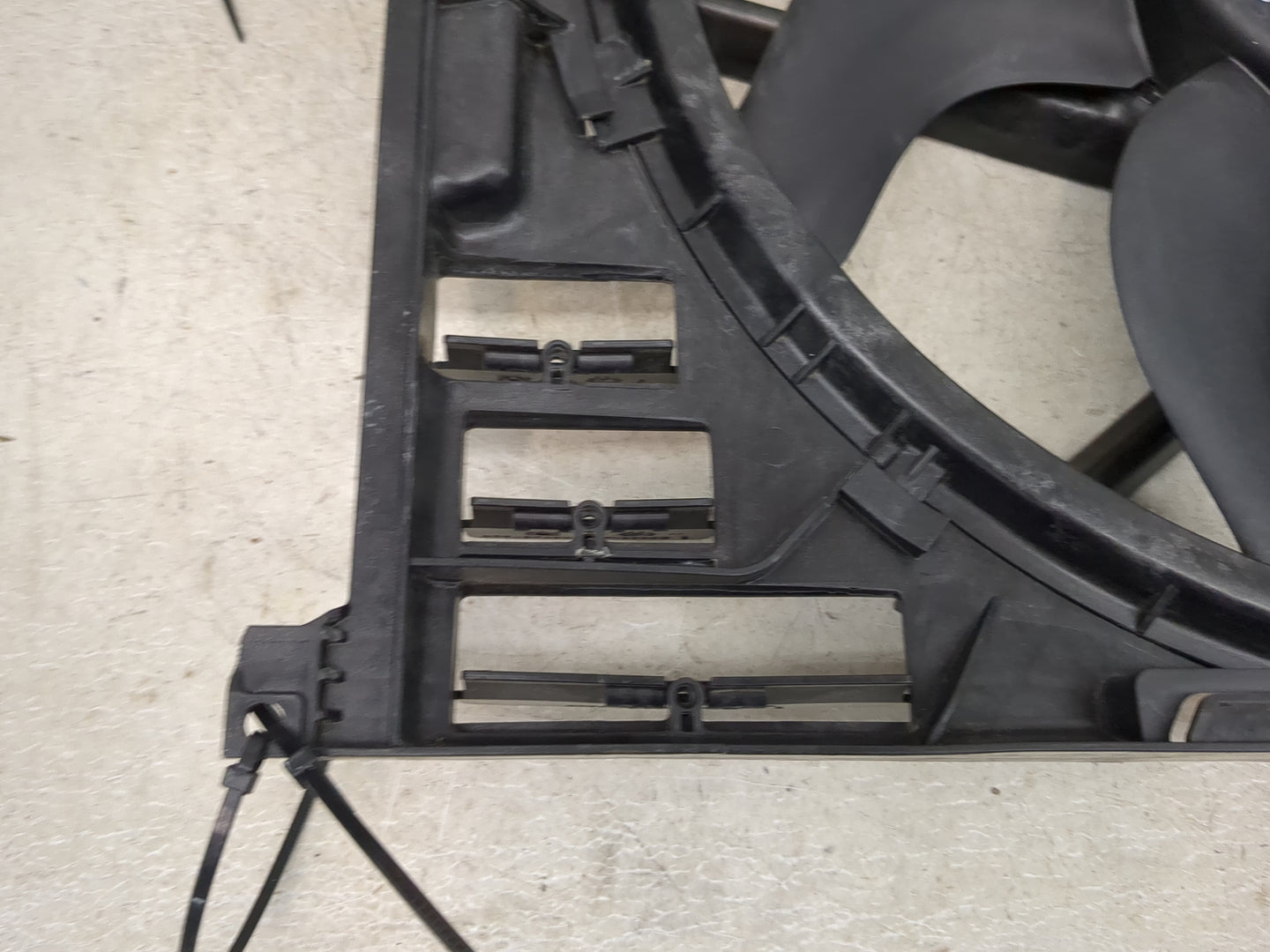 2019 Bmw 330i Electric Radiator Cooling Fan Motor Assembly - Oemusedautoparts1.com