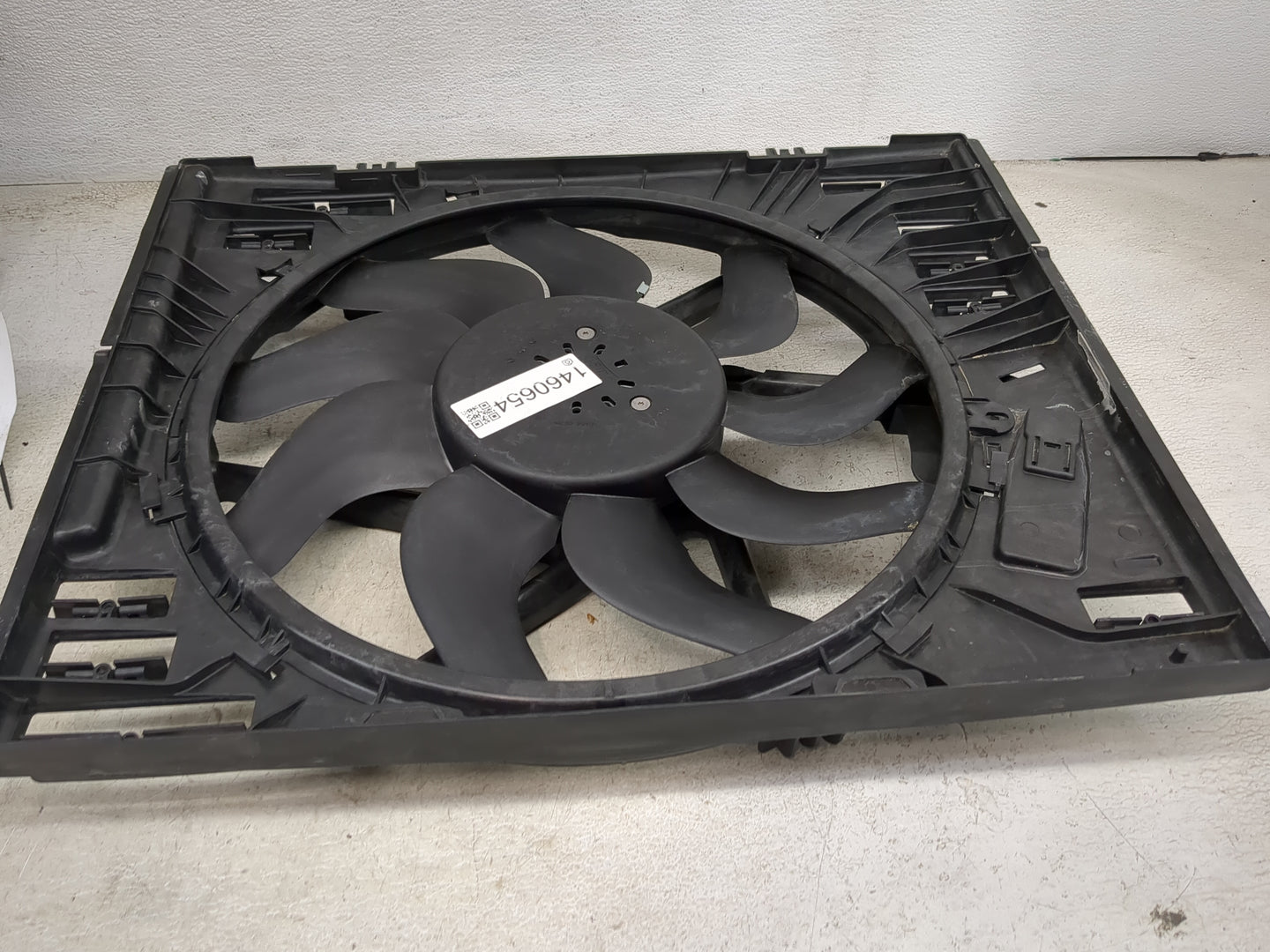 2019 Bmw 330i Electric Radiator Cooling Fan Motor Assembly - Oemusedautoparts1.com