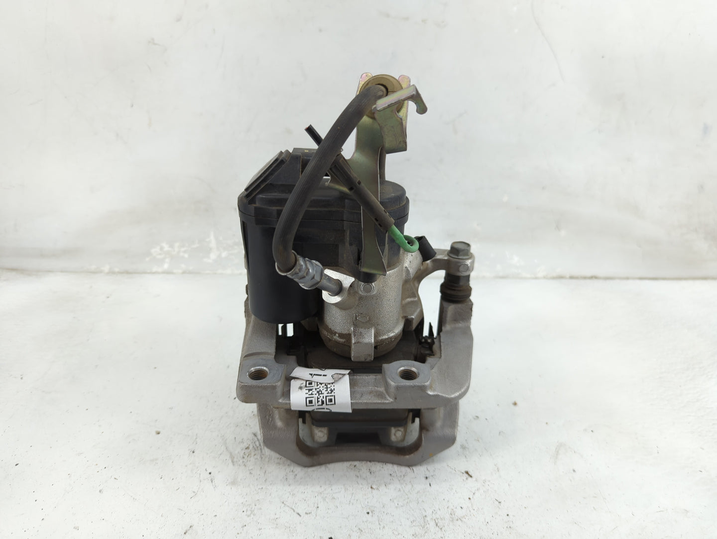 2019-2021 Bmw 330i Rear Passenger Right Brake Caliper - Oemusedautoparts1.com