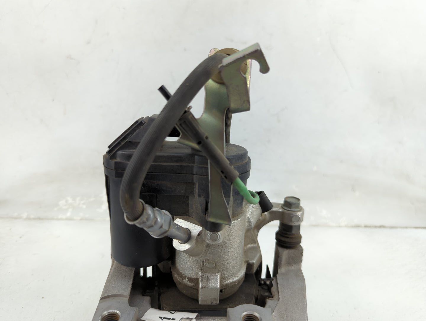 2019-2021 Bmw 330i Rear Passenger Right Brake Caliper - Oemusedautoparts1.com