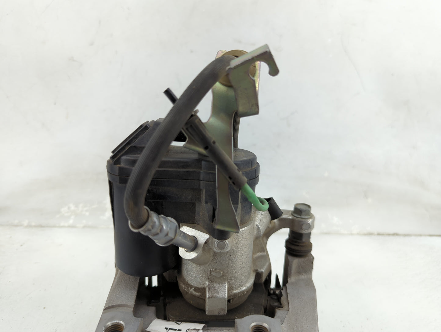2019-2021 Bmw 330i Rear Passenger Right Brake Caliper - Oemusedautoparts1.com