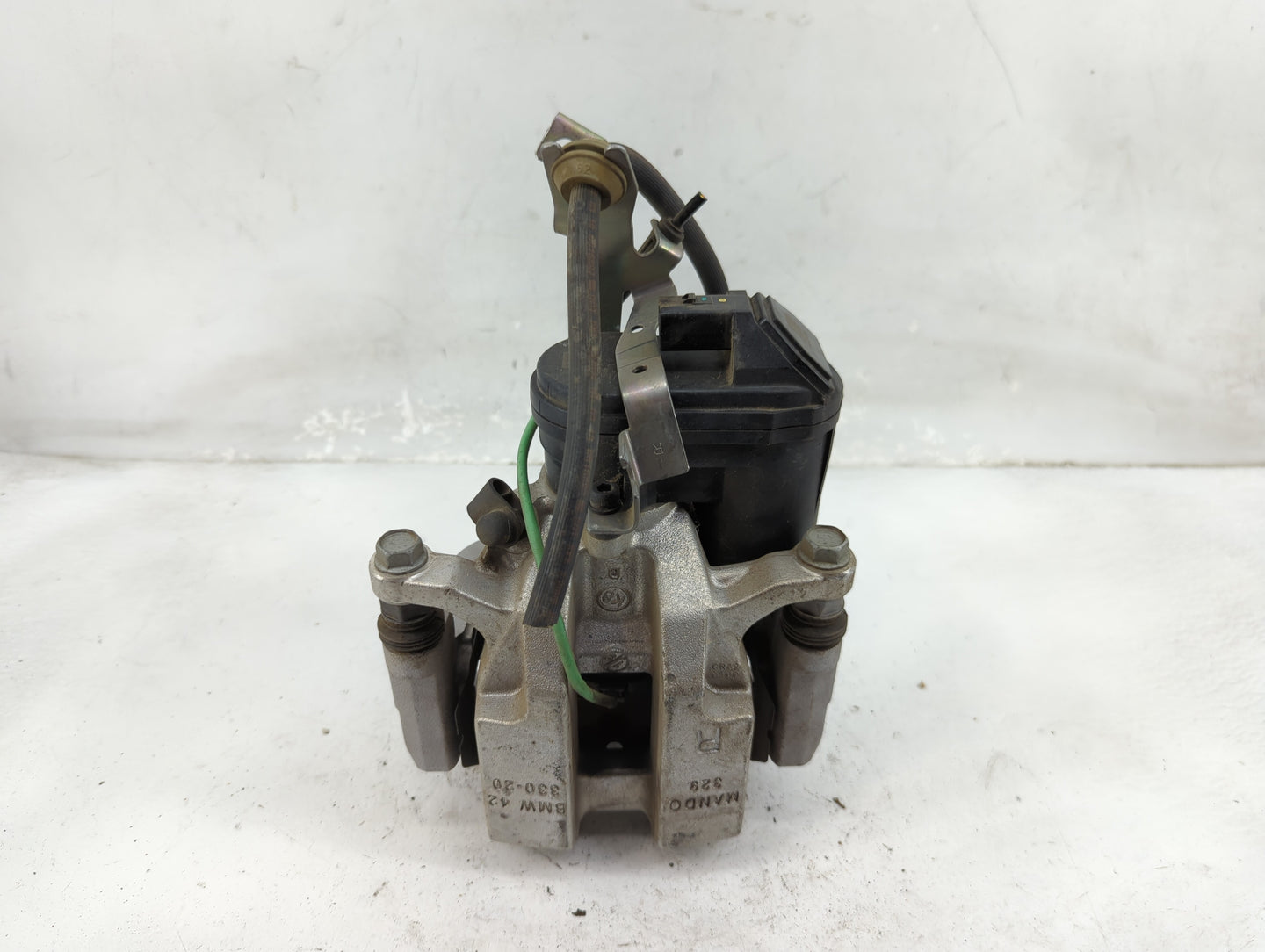 2019-2021 Bmw 330i Rear Passenger Right Brake Caliper - Oemusedautoparts1.com