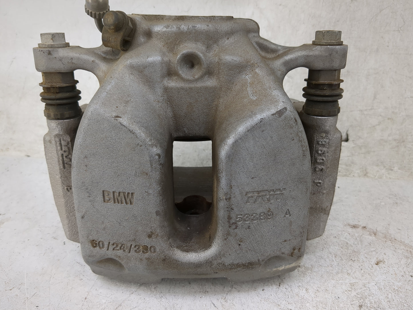 2019-2021 Bmw 330i Front Driver Left Brake Caliper - Oemusedautoparts1.com
