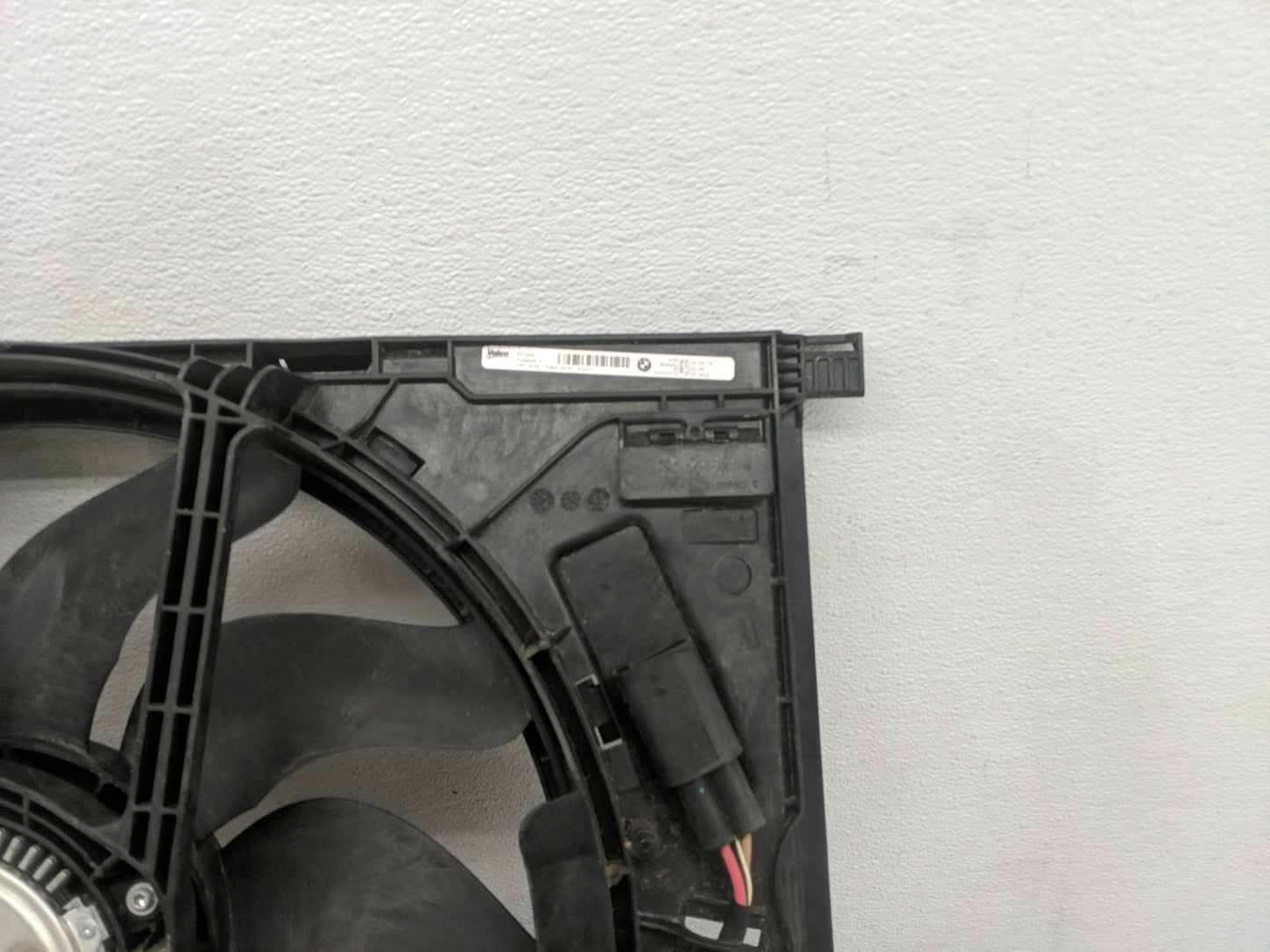 2019-2020 Bmw 330i Electric Radiator Cooling Fan Motor Assembly 1461166 - Oemusedautoparts1.com