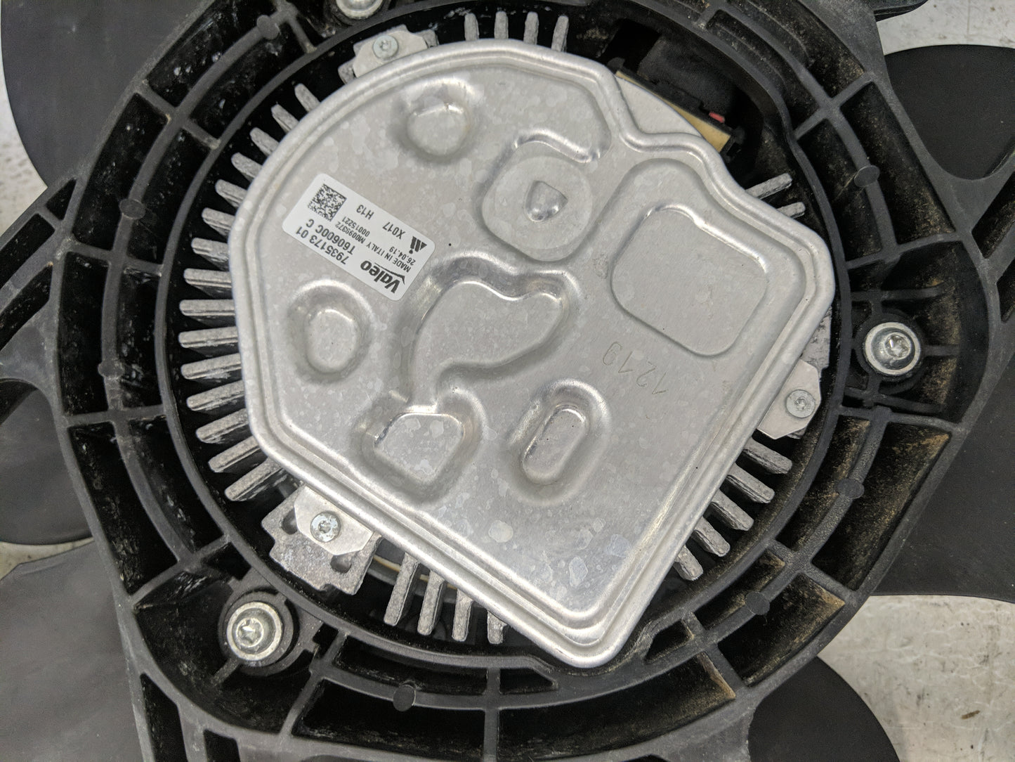2019-2020 Bmw 330i Electric Radiator Cooling Fan Motor Assembly 1461291 - Oemusedautoparts1.com