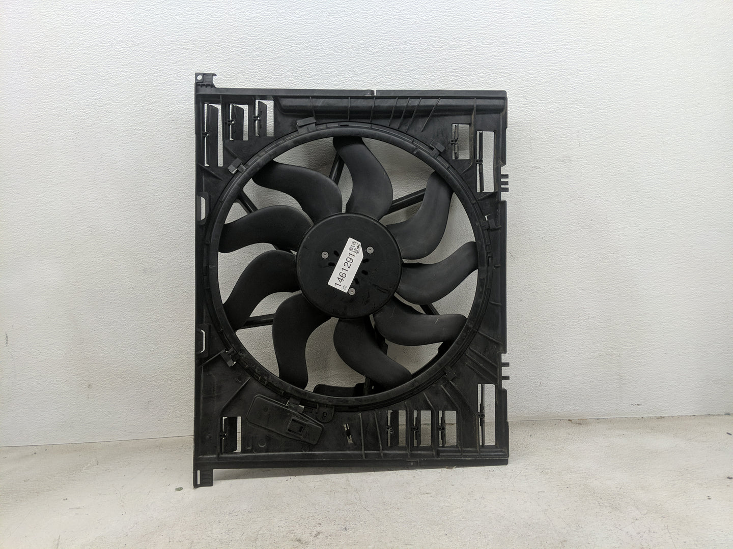 2019-2020 Bmw 330i Electric Radiator Cooling Fan Motor Assembly 1461291 - Oemusedautoparts1.com