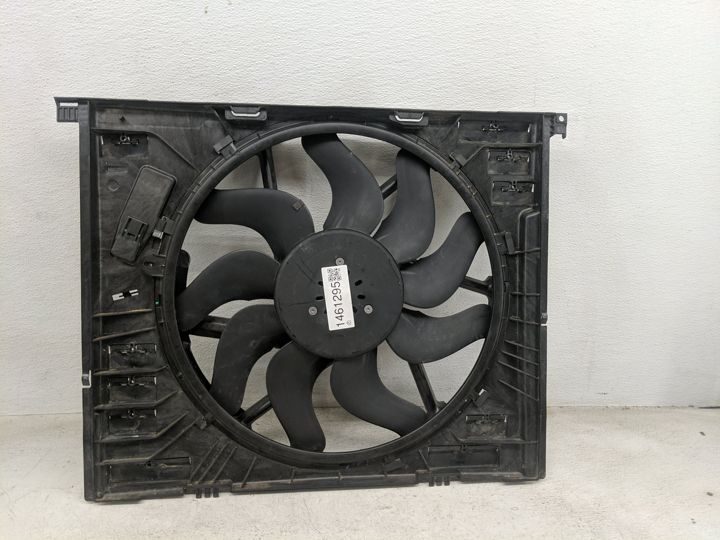 2019-2020 Bmw 330i Electric Radiator Cooling Fan Motor Assembly 1461295 - Oemusedautoparts1.com