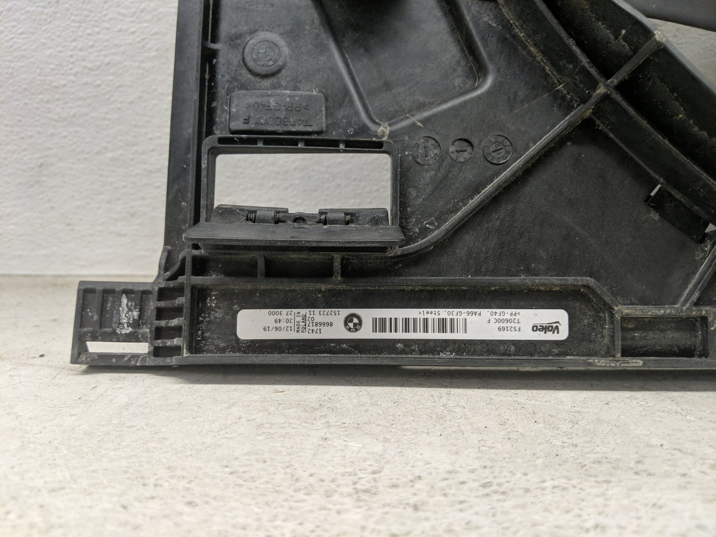 2019-2020 Bmw 330i Electric Radiator Cooling Fan Motor Assembly 1461296 - Oemusedautoparts1.com