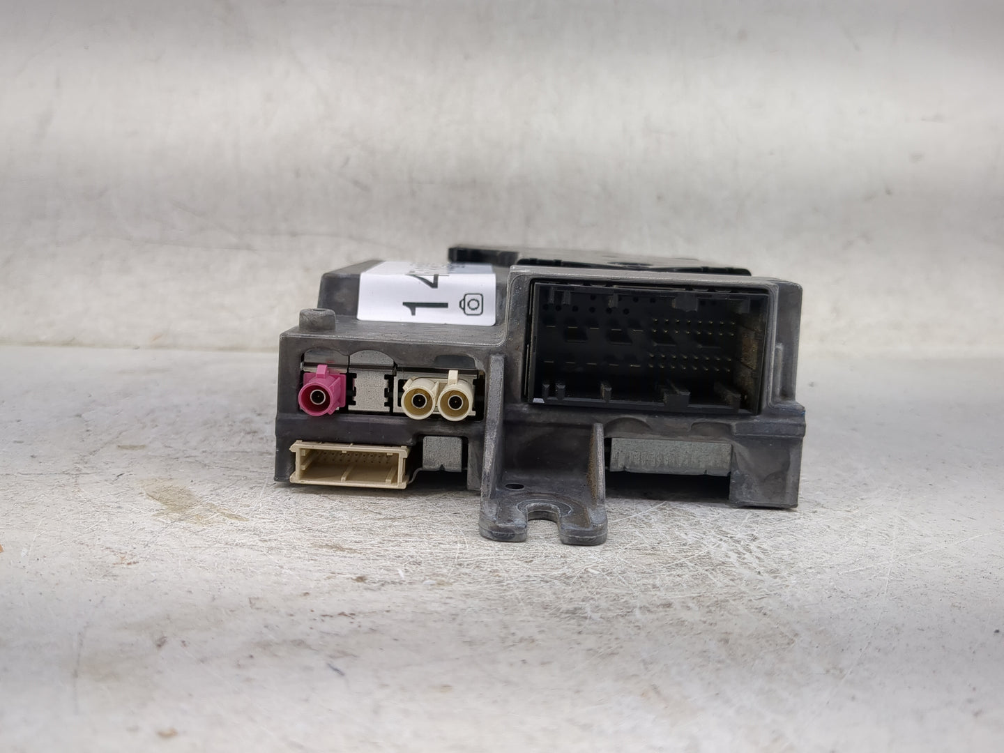 2019-2021 Bmw 330i Radio Speaker Amplifier 9859206|65129859206 - Oemusedautoparts1.com