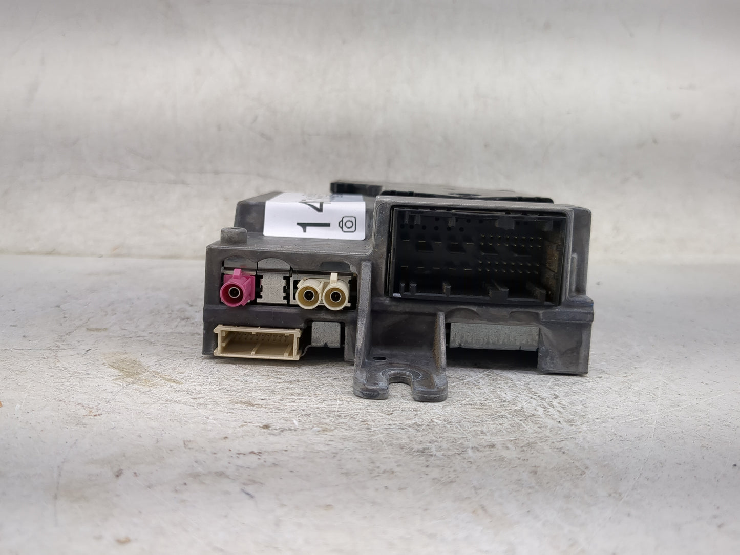 2019-2021 Bmw 330i Radio Speaker Amplifier 9859206|65129859206 - Oemusedautoparts1.com