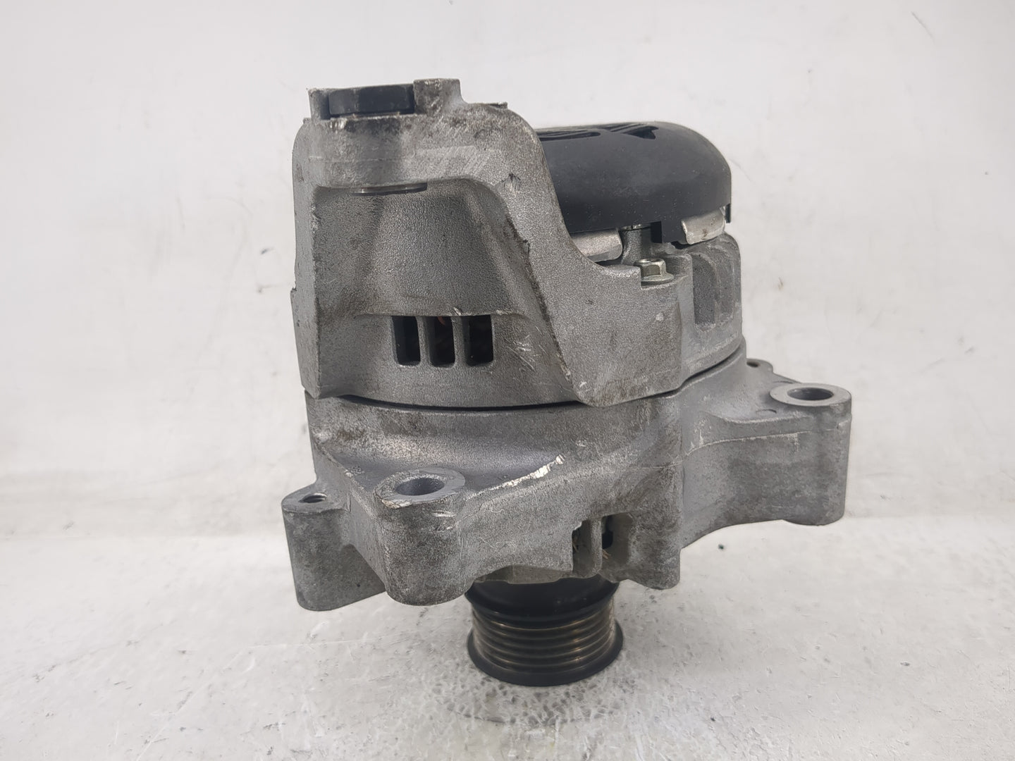 2017-2020 Bmw 430i Alternator Replacement Generator Charging Assembly Engine OEM P/N:104211-0591 8645325-02 Fits OEM Used Au