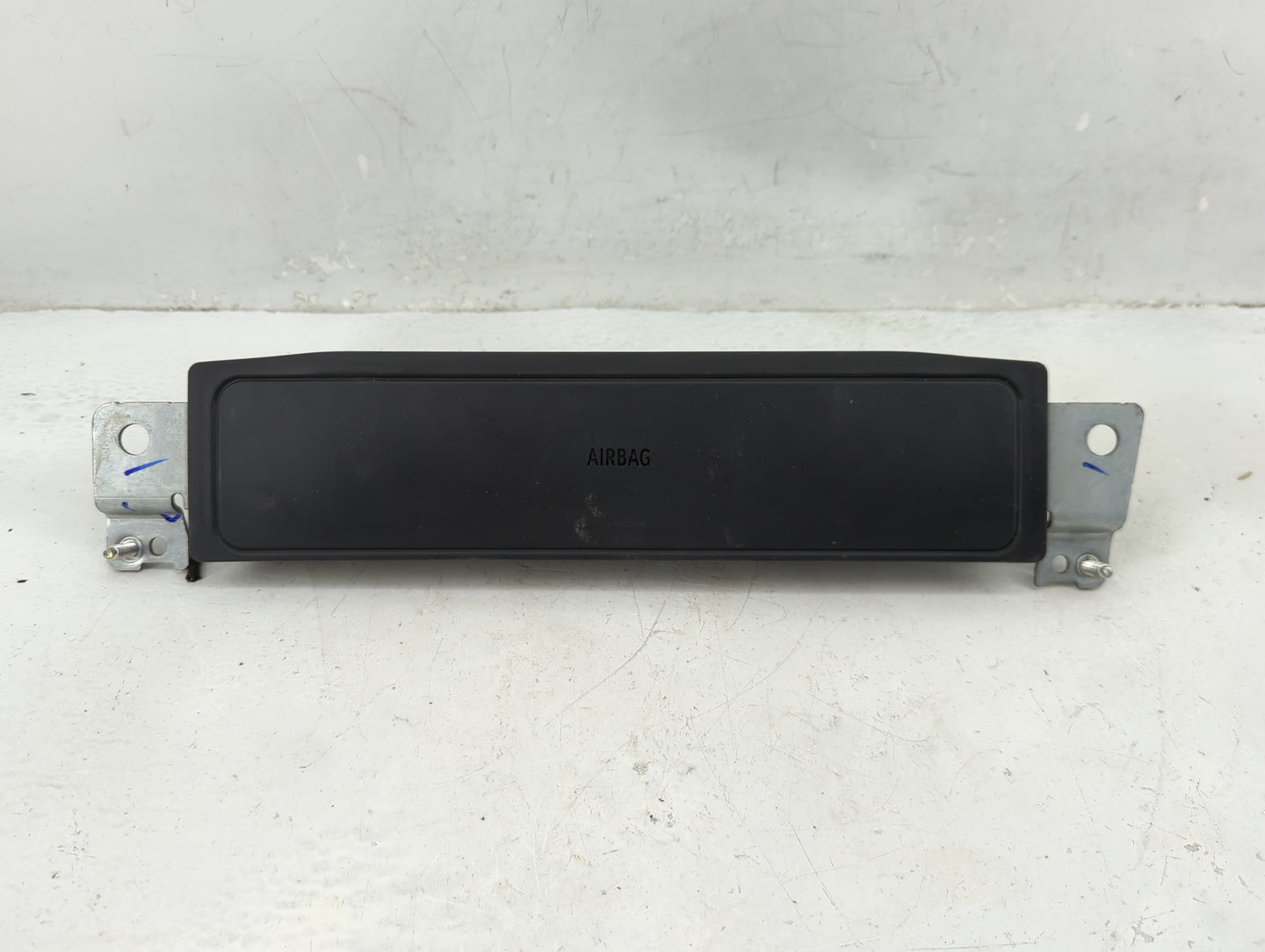 2017-2020 Bmw 430i Air Bag Driver Left Knee OEM P/N:KU922865213 Fits Fits 2012 2013 2014 2015 2016 2017 2018 2019 2020 2021 