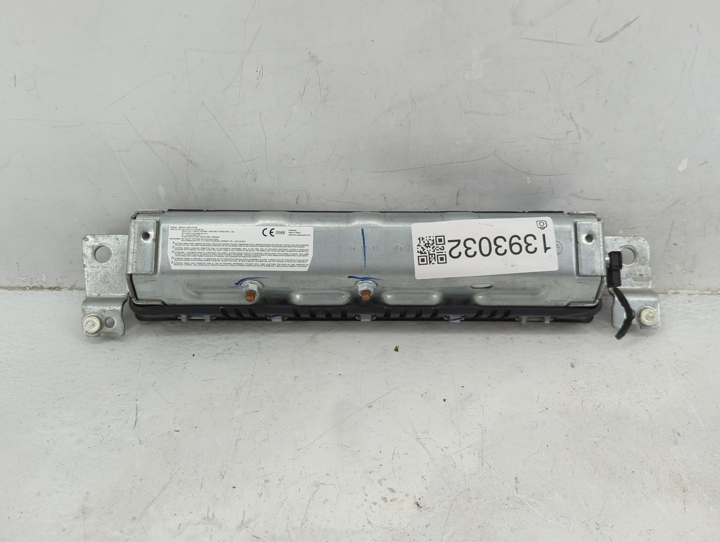 2017-2020 Bmw 430i Air Bag Driver Left Knee OEM P/N:KU922865213 Fits Fits 2012 2013 2014 2015 2016 2017 2018 2019 2020 2021 