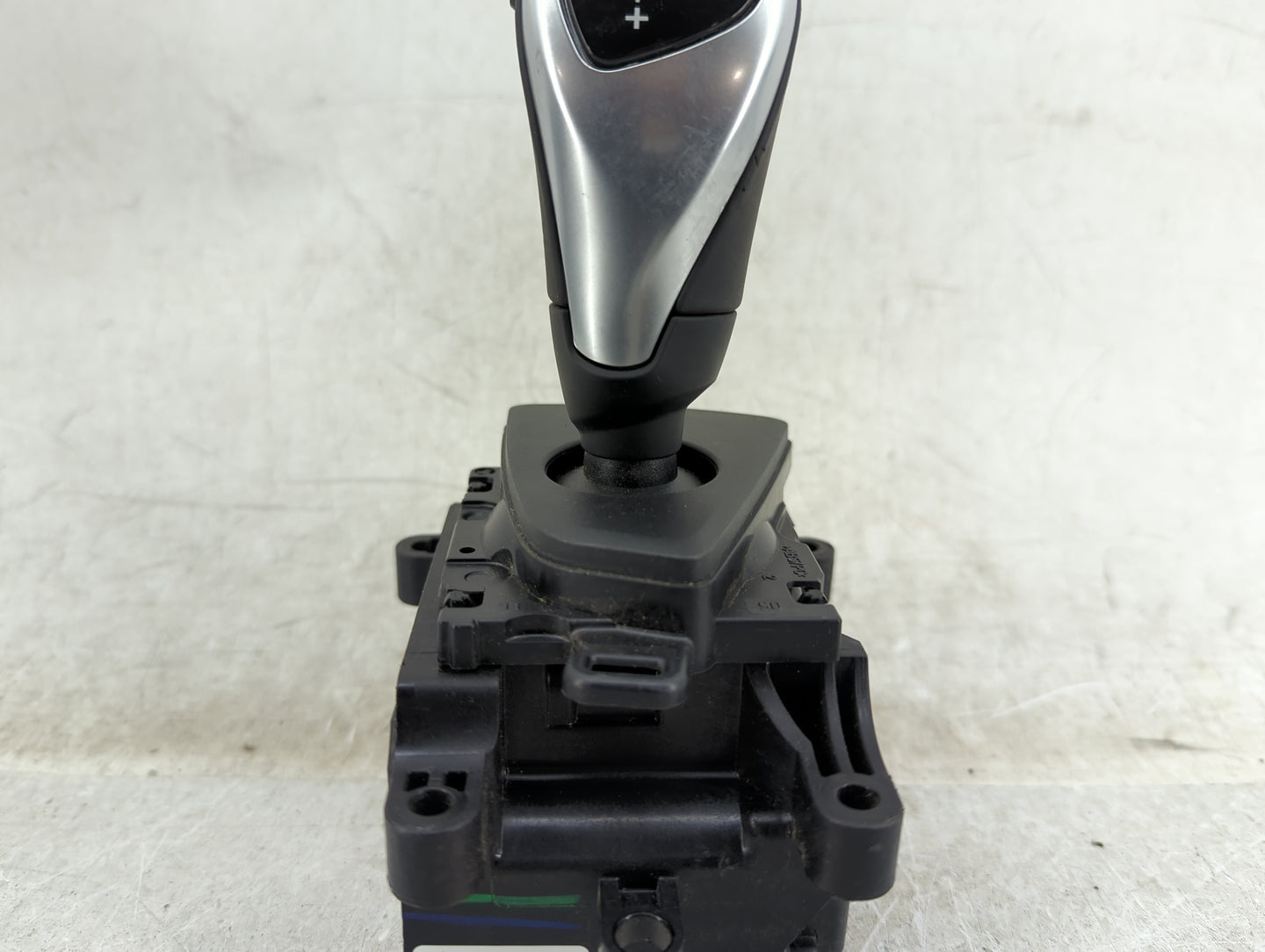 2019 Bmw 430i Floor Console Assembly Shifter - Oemusedautoparts1.com