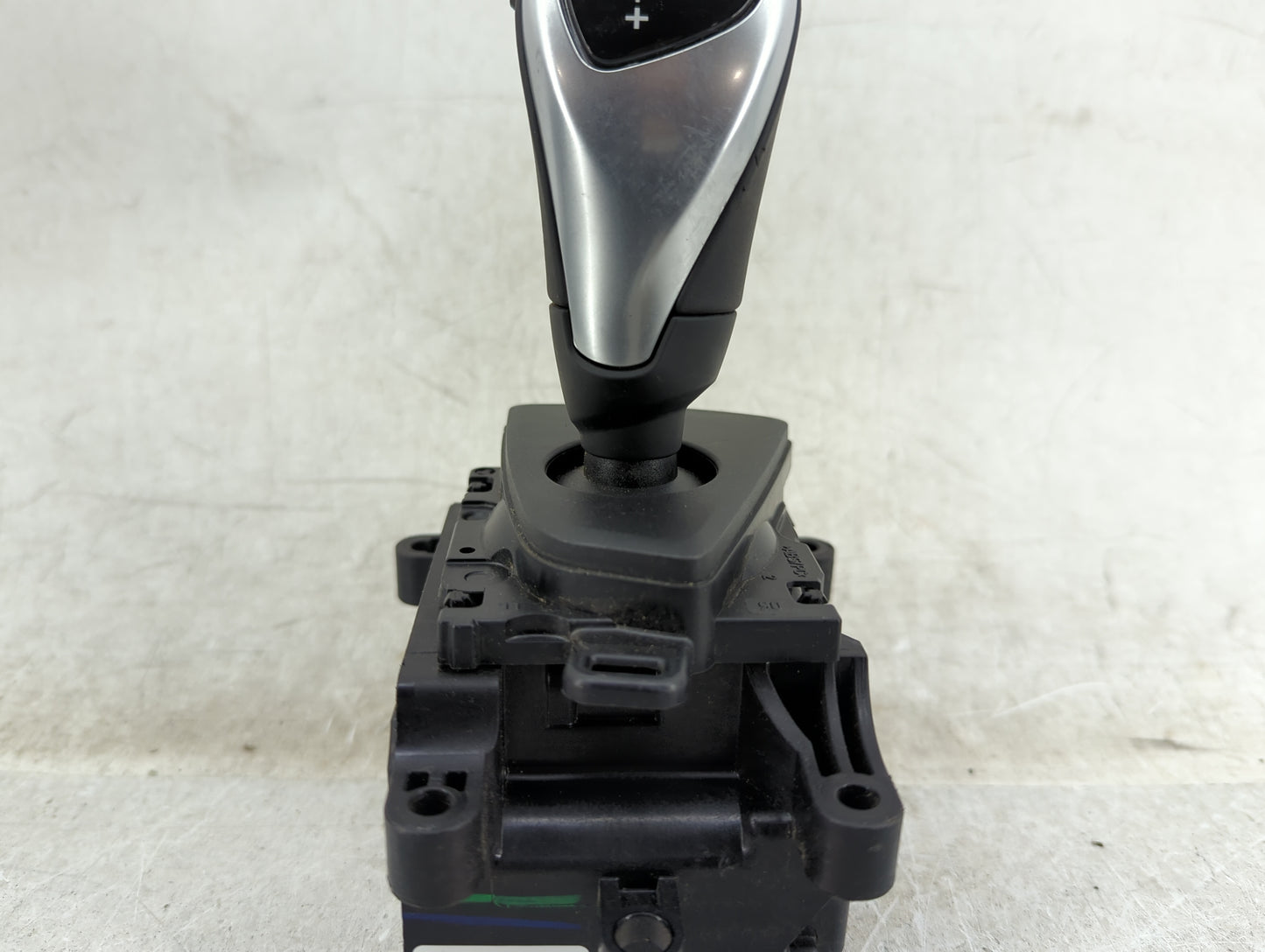 2019 Bmw 430i Floor Console Assembly Shifter 1451367 - Oemusedautoparts1.com