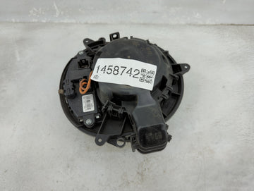 2017-2020 Bmw 430i Heater AC Blower Motor P/N:9319919-01 T954493-A Fits Fits 2012 2013 2014 2015 2016 2017 2018 2019 2020 2021 OEM Used Auto Parts