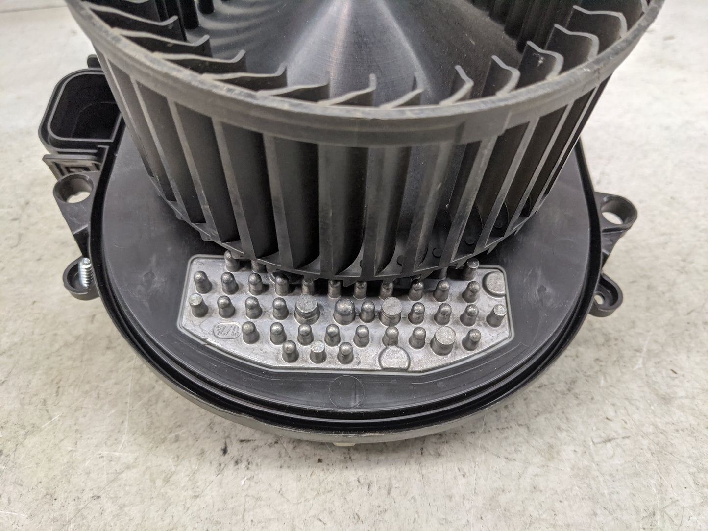 2017-2020 Bmw 430i Heater AC Blower Motor P/N:931991901 T654493A Fits Fits 2012 2013 2014 2015 2016 2017 2018 2019 2020 2021