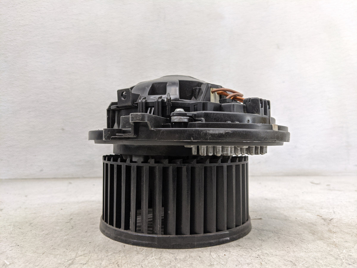 2017-2020 Bmw 430i Heater AC Blower Motor P/N:931991901 T654493A Fits Fits 2012 2013 2014 2015 2016 2017 2018 2019 2020 2021