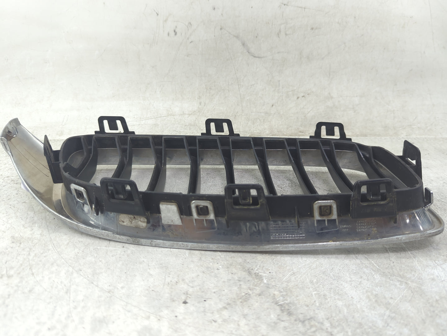 2017-2020 Bmw 440i Front Grille Bumper Not Included - Oemusedautoparts1.com