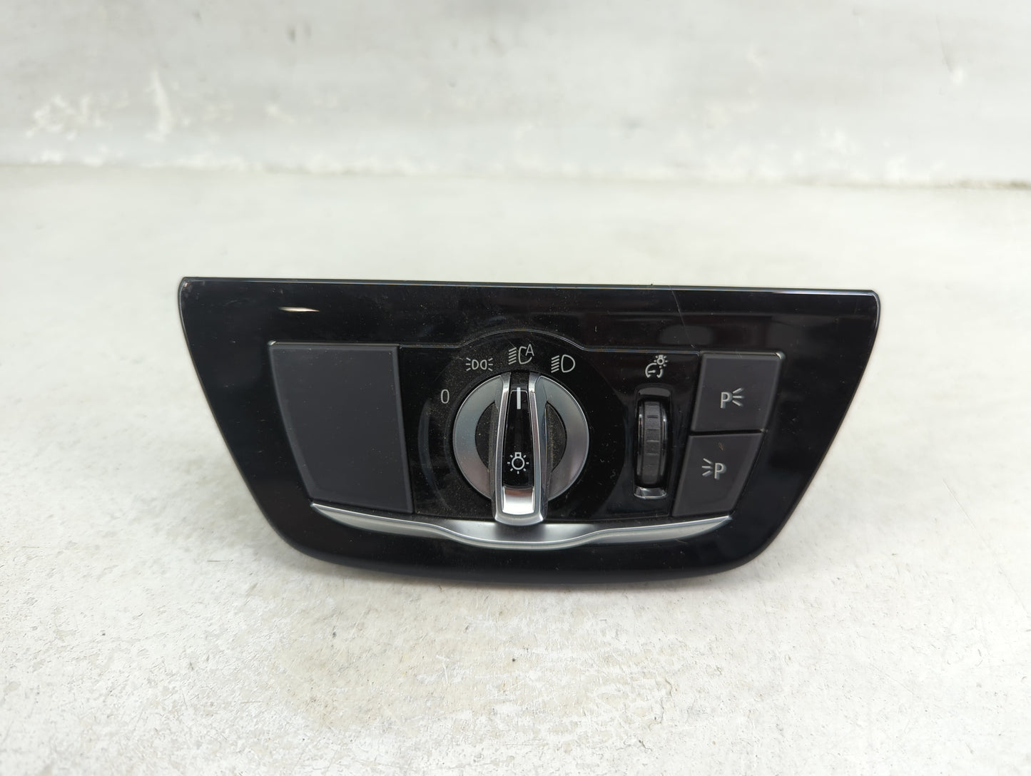 2019 Bmw 530 Headlight Head Light Switch Lamp Control - Oemusedautoparts1.com
