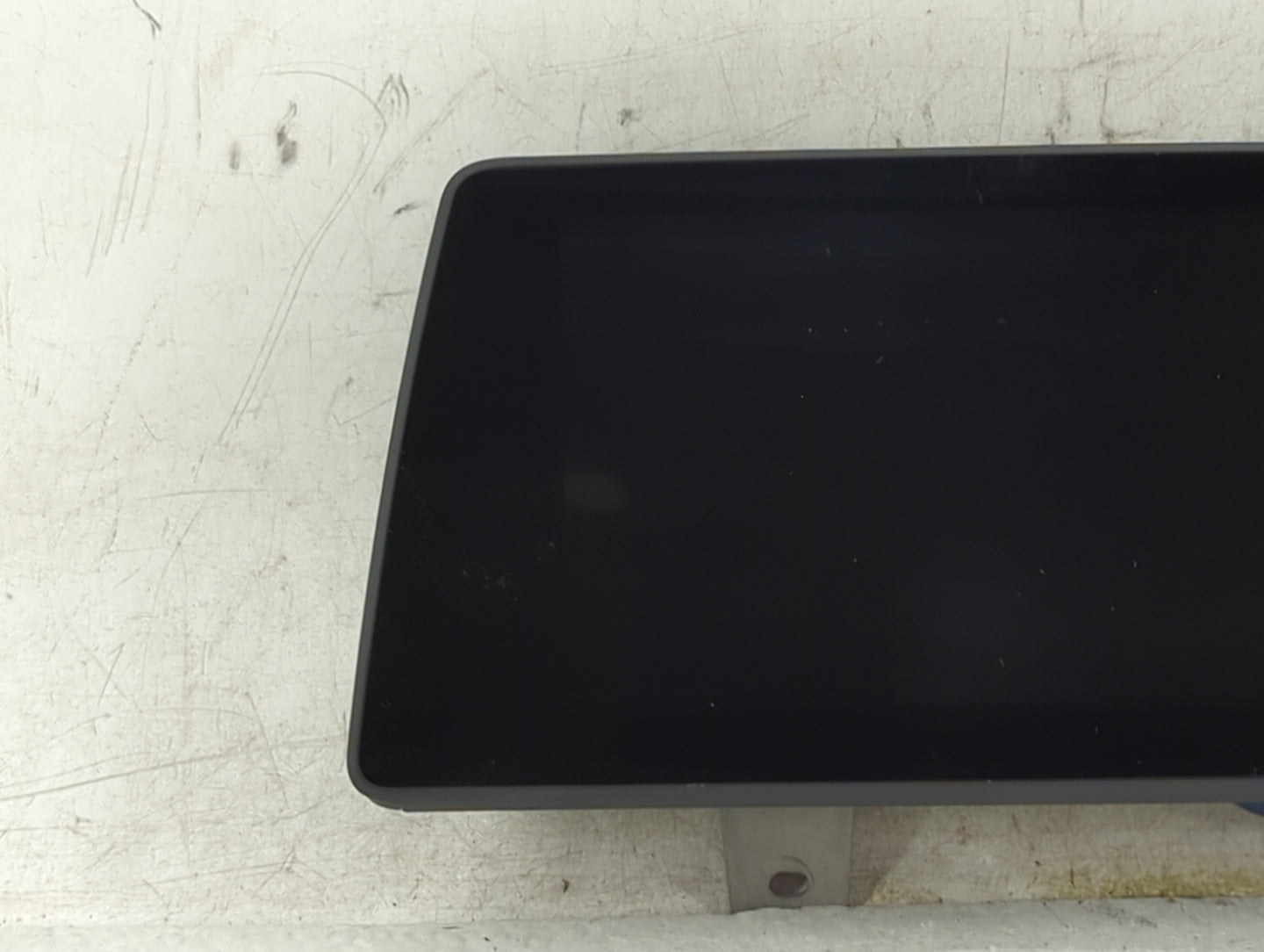 2019-2019 Bmw 530e Information Display Screen - Oemusedautoparts1.com