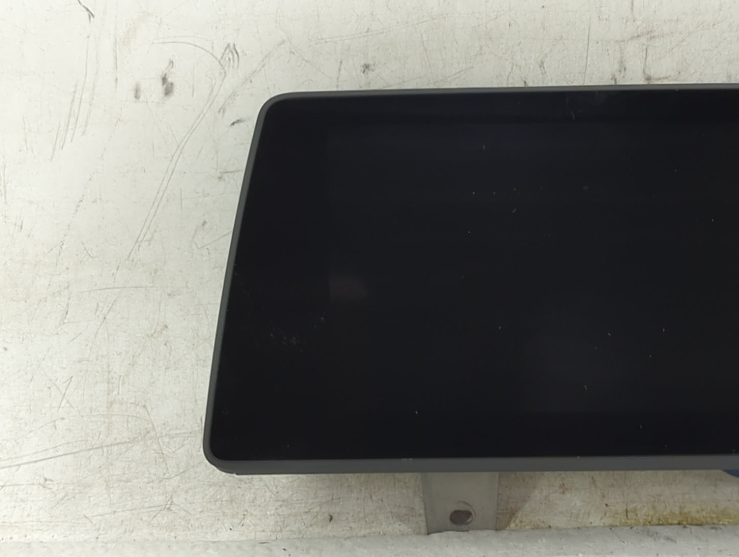 2019-2019 Bmw 530e Information Display Screen - Oemusedautoparts1.com