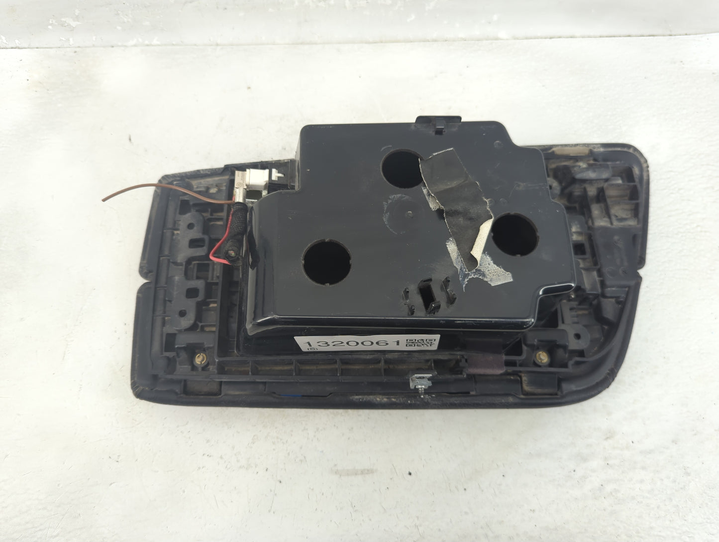 2019 Bmw 530i Center Console Armrest Cover Lid P/N:9918019649 Fits OEM Used Auto Parts - Oemusedautoparts1.com